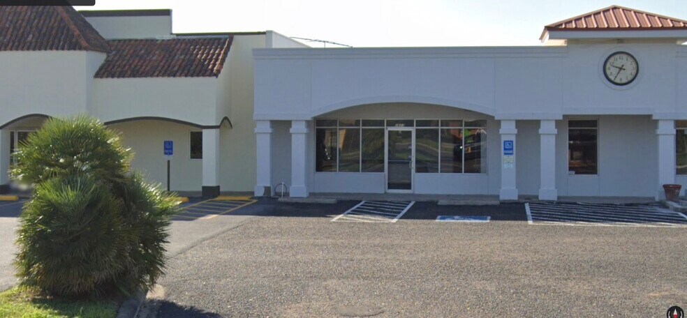 More Photos Of 1623 W Pecan Blvd, McAllen Storefront Retail Office For Lease