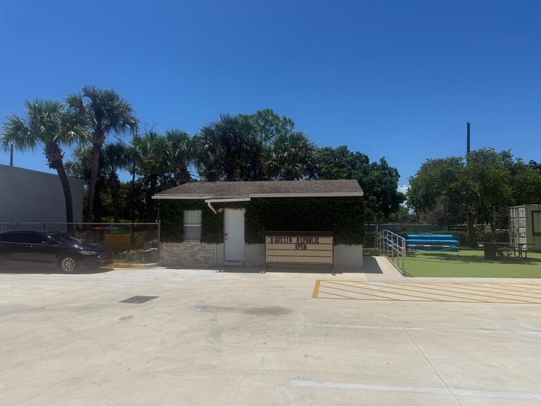 More Photos Of 4801 S Dixie Hwy, West Palm Beach Lodge Meeting Hall For Sale