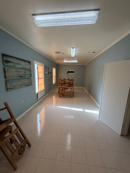 More Photos Of 7470 TX-154, Marshall Specialty For Sale