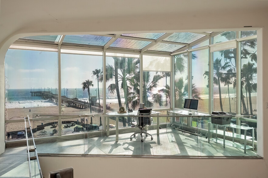 More Photos Of 3111 Ocean Front Walk, Marina Del Rey Apartments For Sale
