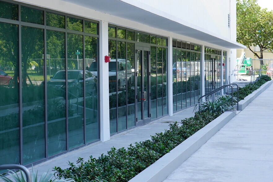 More Photos Of 501 NE 31st St, Miami Apartments For Sale