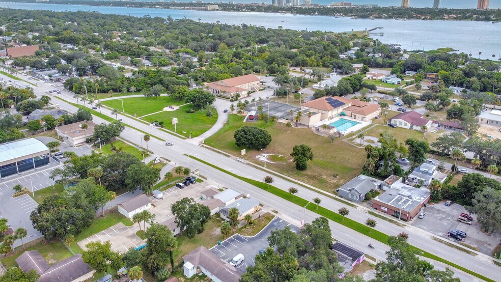 More Photos Of 1028 Ridgewood Ave, Daytona Beach Hospitality For Sale