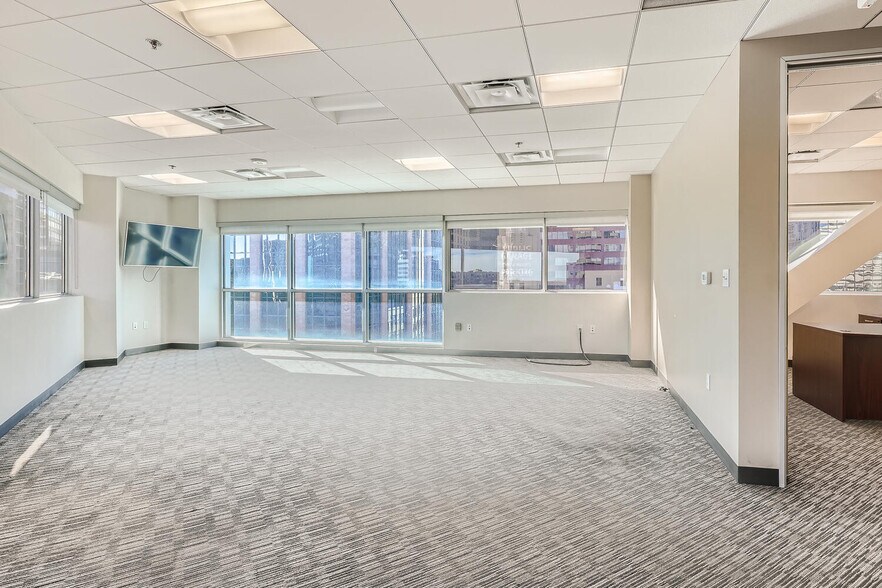 More Photos Of 1800 Glenarm Pl, Denver Office For Sale