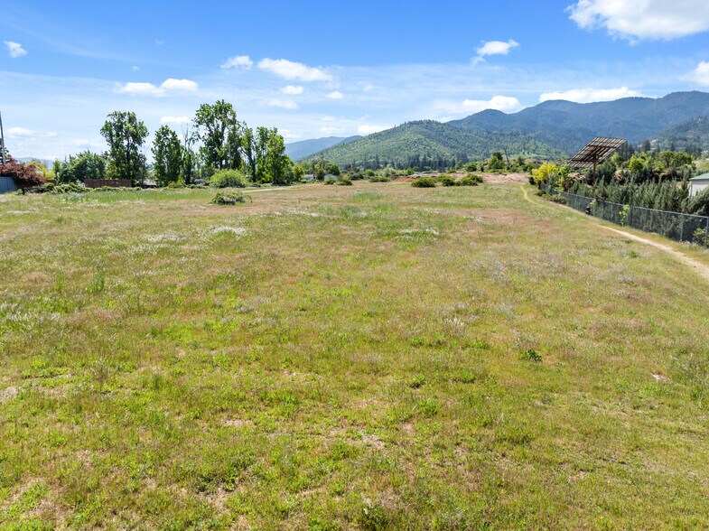 More Photos Of 799 Jefferson Ave, Ashland Land For Sale