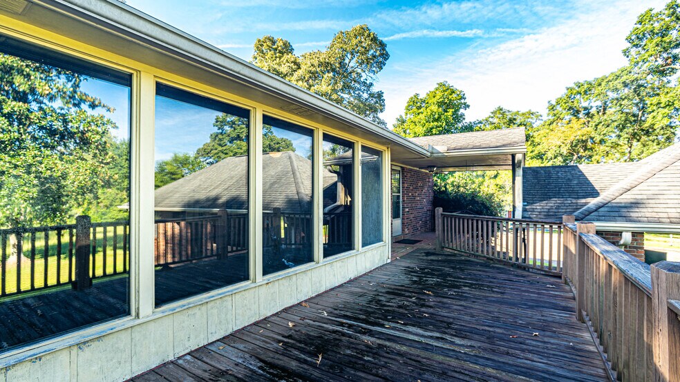 More Photos Of 518 Old Richton Rd, Petal Office Residential For Sale