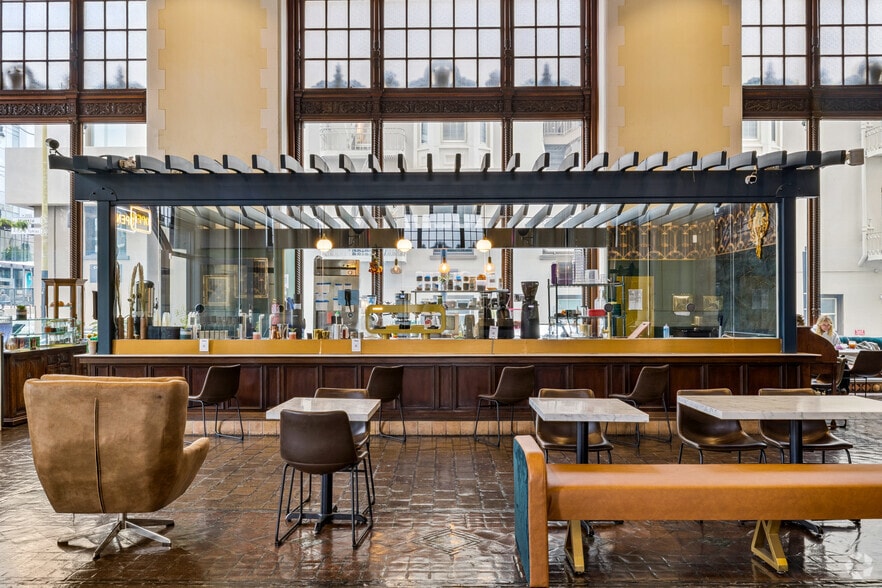 More Photos Of 1000 Van Ness Ave, San Francisco Apartments For Lease