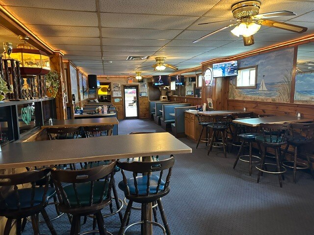 More Photos Of 407-411 N Main St, Mansfield Storefront Retail Residential For Sale