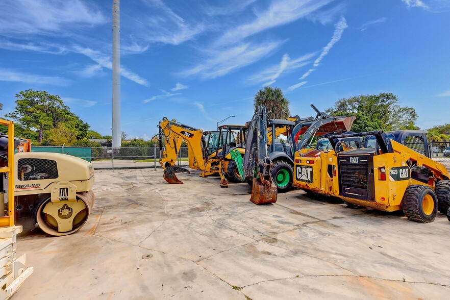 More Photos Of 2108 Orange Ave, Fort Pierce Freestanding For Sale