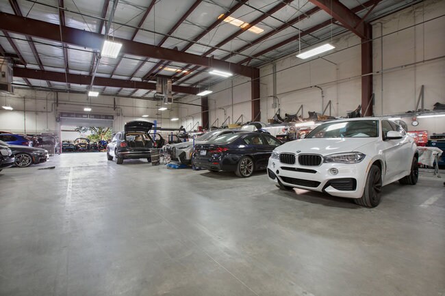 More Photos Of 4429 N John Young Pkwy, Orlando Warehouse For Sale