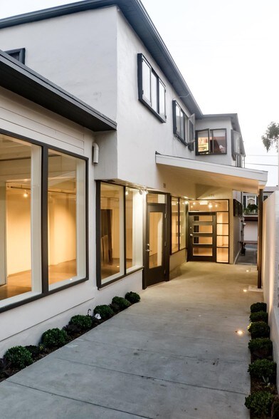 More Photos Of 687-691 S Coast Hwy, Laguna Beach Storefront Retail Office For Sale