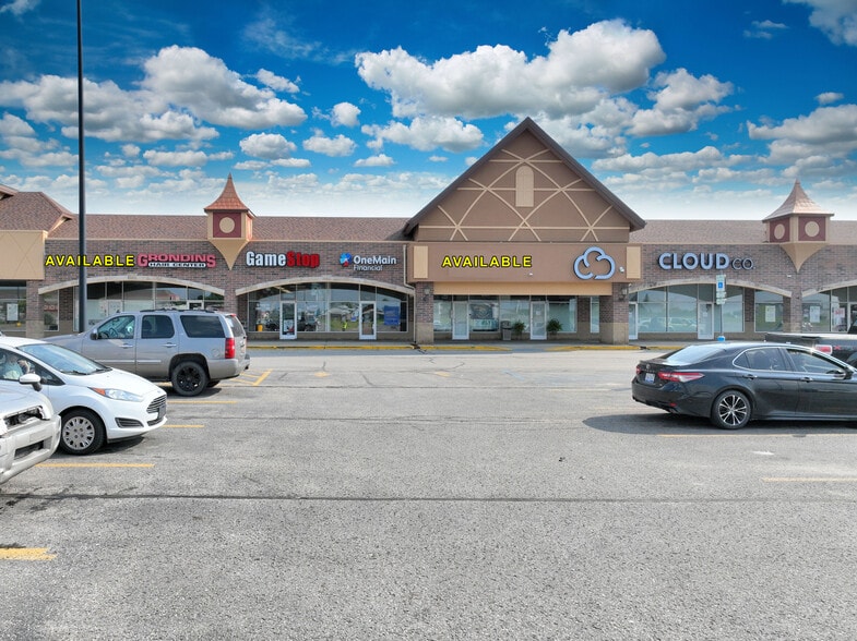 More Photos Of 638-856 Edelweiss Village Pky, Gaylord Freestanding For Sale