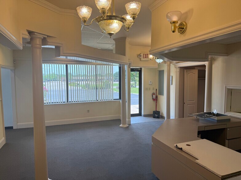 More Photos Of 5838-5868 Bigger Rd, Dayton Unknown For Lease