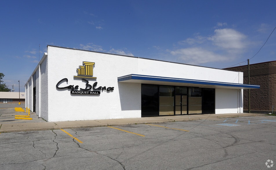 More Photos Of 3962-3976 Georgetown Rd, Indianapolis Unknown For Lease