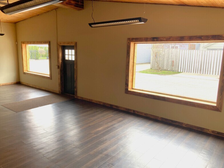 More Photos Of 516 E Front St, Traverse City Freestanding For Lease