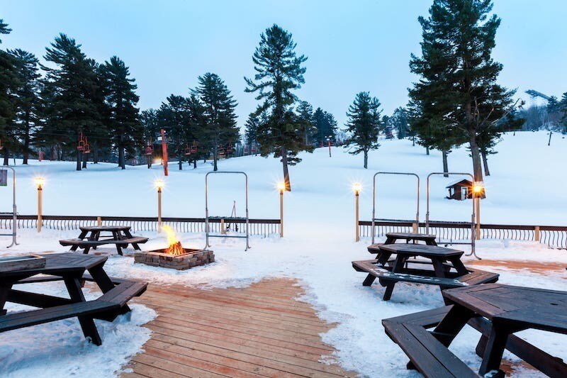 More Photos Of N3332 Pine Mountain Rd, Iron Mountain Hotel For Sale