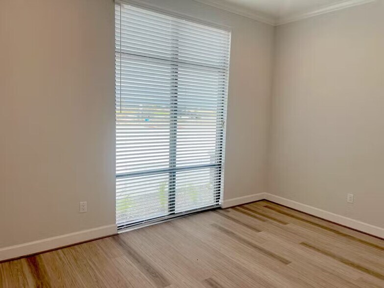 More Photos Of 3801 N Central Expy, McKinney Office For Lease