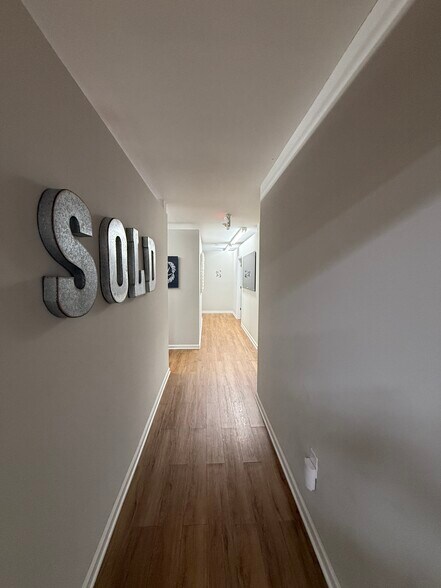 More Photos Of 325 N Main St, Kernersville Office For Sale