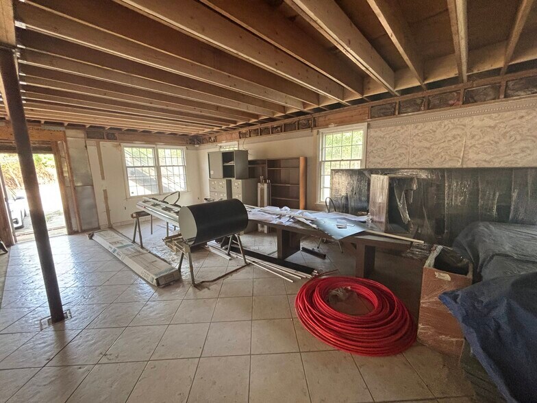 More Photos Of 510 S Burnt Mill Rd, Voorhees Office For Lease