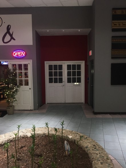 More Photos Of 5401 Collins Ave, Miami Beach Apartments For Sale