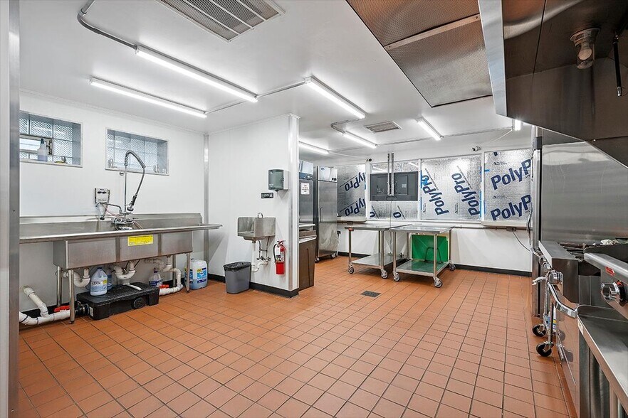 More Photos Of 624 North Ave, Pittsburgh Fast Food For Sale