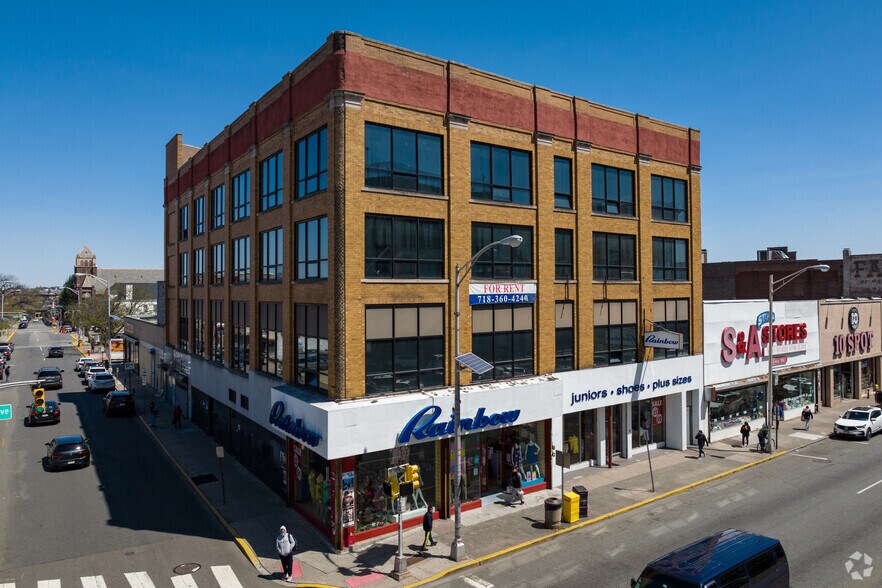 Primary Photo Of 656-662 Main Ave, Passaic Office For Lease