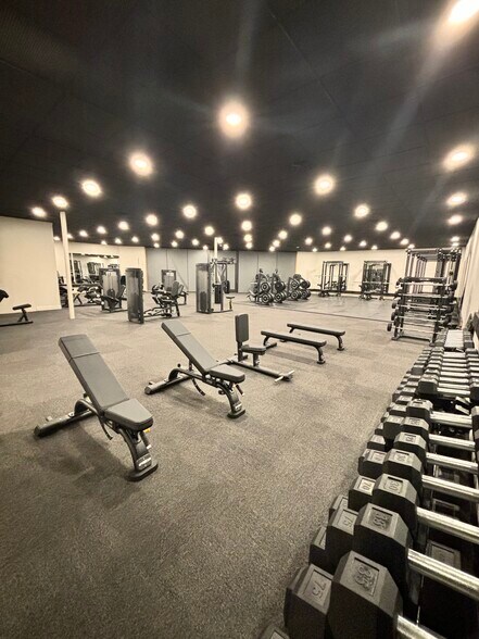 More Photos Of U.S. Highway 395, Bishop Unknown For Lease