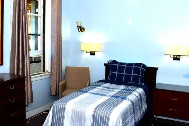 More Photos Of 2311 Roslyn Ave, Baltimore Assisted Living For Sale