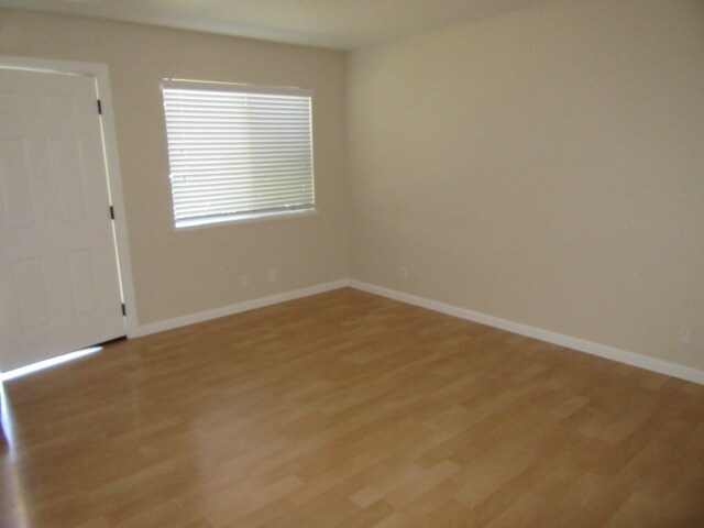 More Photos Of 7191 Eigleberry St, Gilroy Apartments For Sale