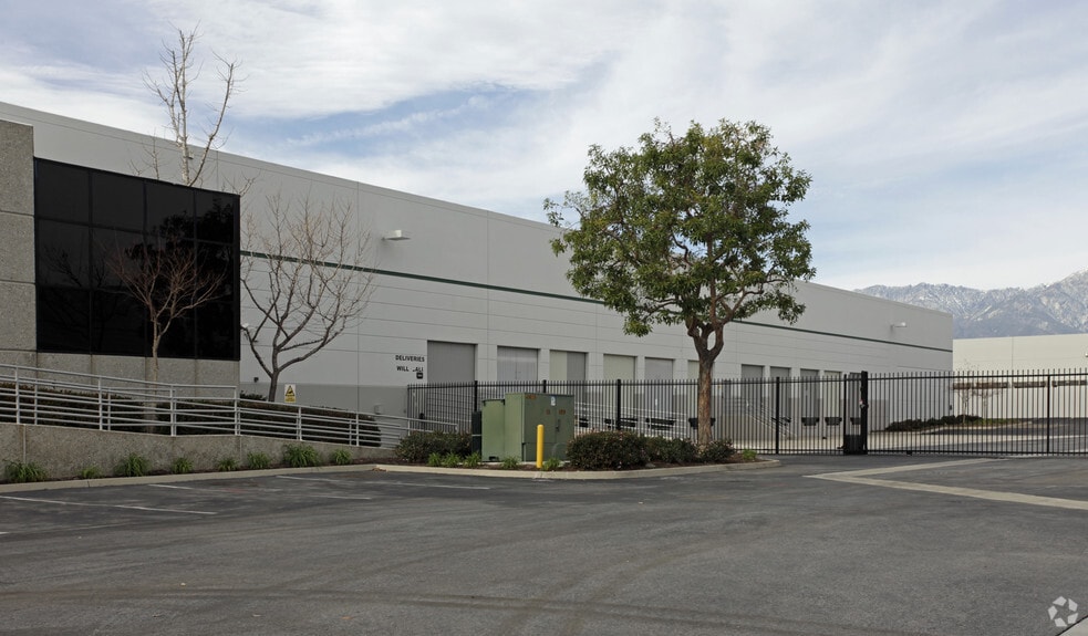 More Photos Of 820 S Wanamaker Ave, Ontario Warehouse For Lease