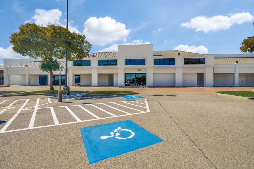More Photos Of 2661 Midway Rd S, Carrollton Showroom For Lease