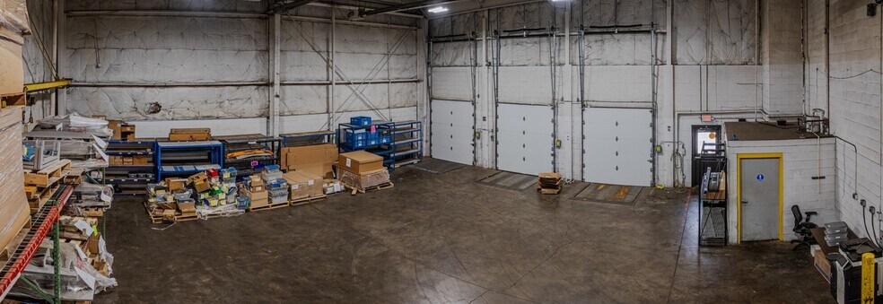 More Photos Of 2100 Cedar St, Fremont Distribution For Lease