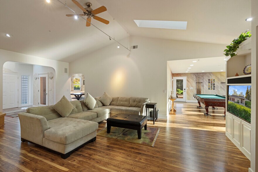 More Photos Of 10675 Valensin Rd, Galt Winery Vineyard For Sale