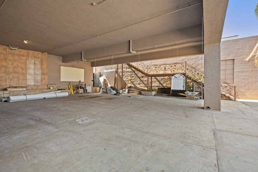 More Photos Of 13311 Sherman Way, North Hollywood Warehouse For Sale
