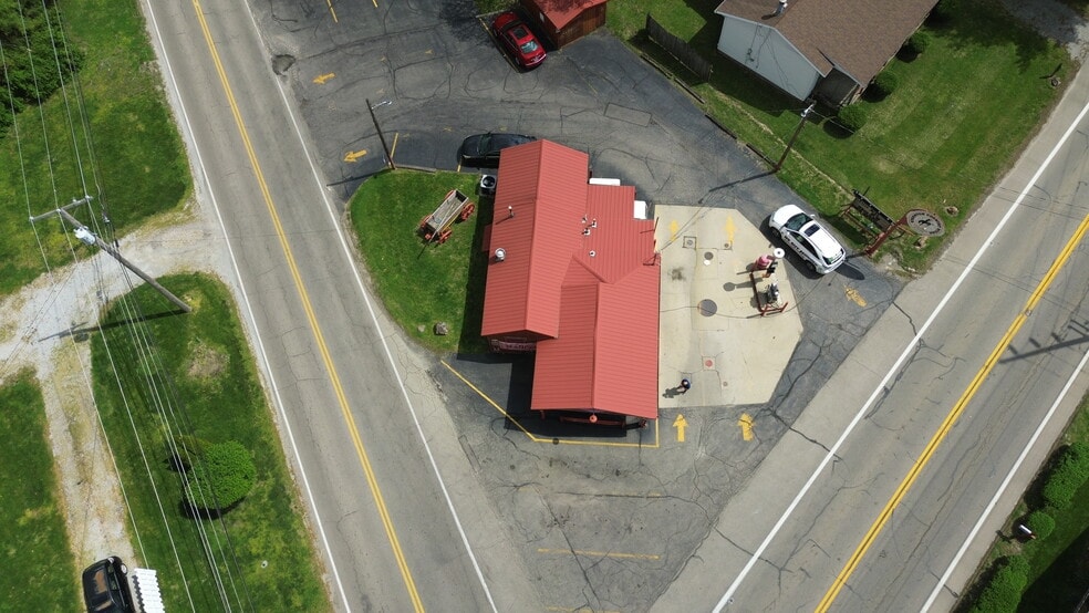 More Photos Of 17 OH-202, Troy Convenience Store For Sale
