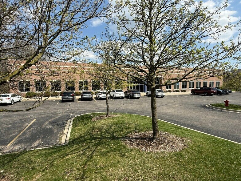 More Photos Of 29770 Hudson Dr, Novi Research And Development For Sale