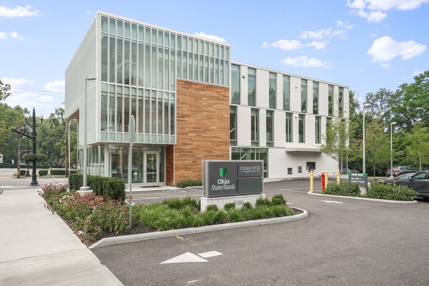 More Photos Of 2106 E Main St, Bexley Office For Lease