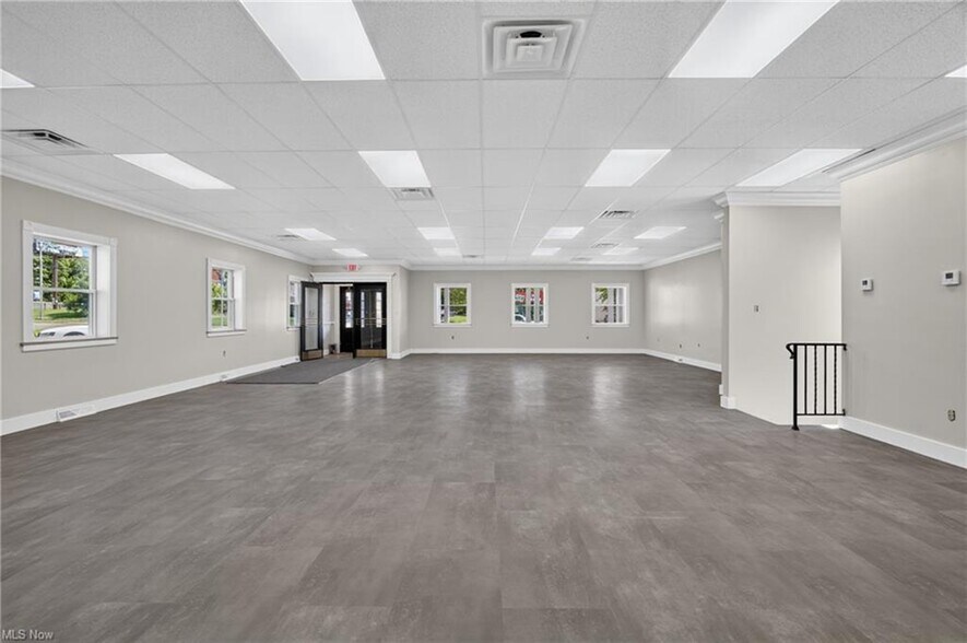 More Photos Of 4140 Market St, Youngstown Medical For Sale