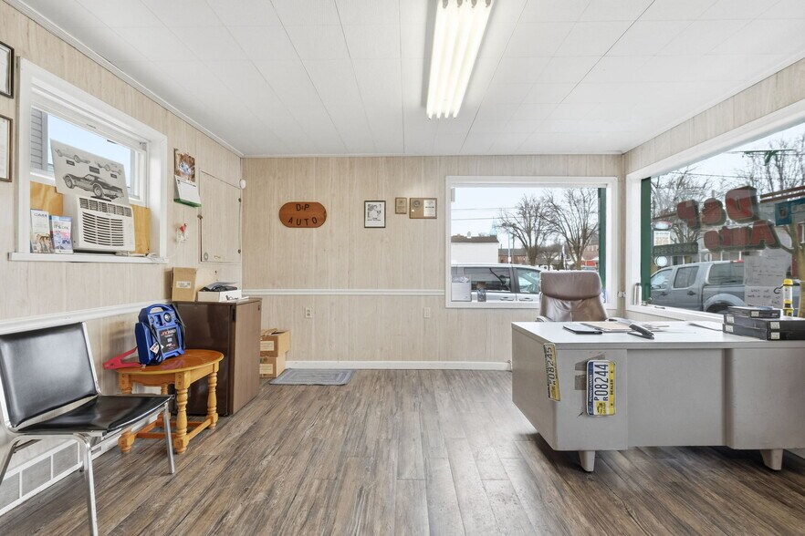 More Photos Of 1202 5th Ave, New Brighton Land For Sale