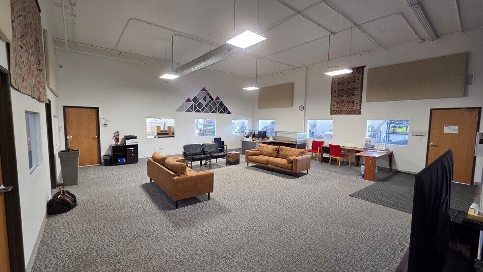 More Photos Of 5105 E 39th Ave, Denver Manufacturing For Sale