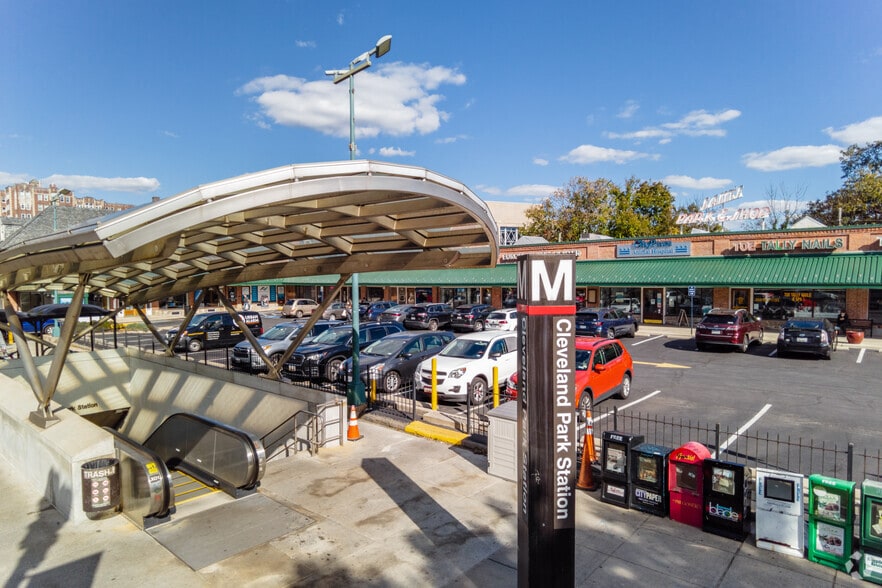 More Photos Of 3501-3529 Connecticut Ave NW, Washington Unknown For Lease