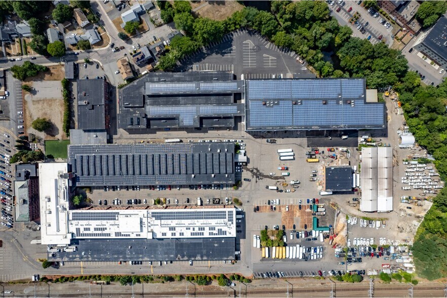 More Photos Of 1 Westinghouse Plz, Hyde Park Warehouse For Lease