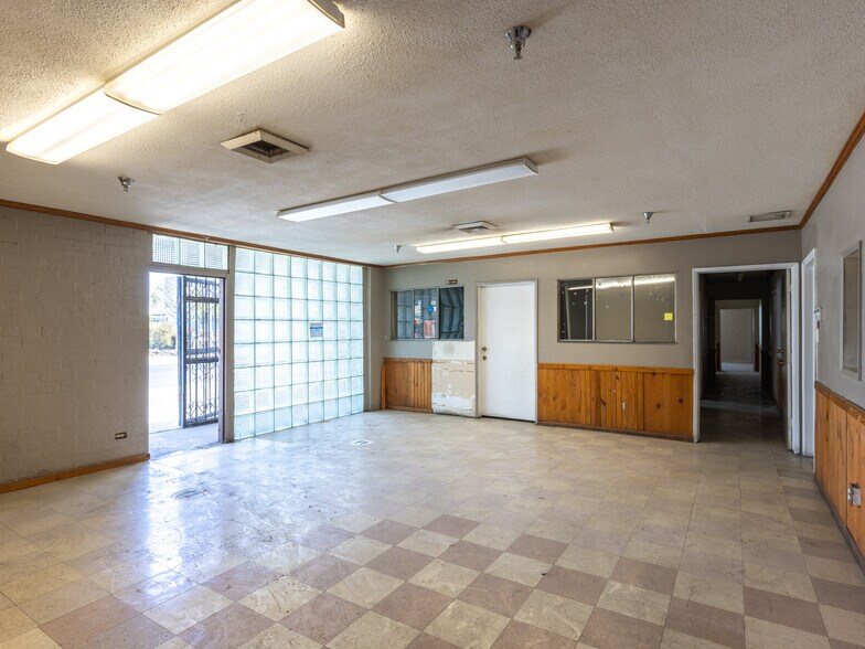 More Photos Of 1155 N McKinley Ave, Compton Warehouse For Sale