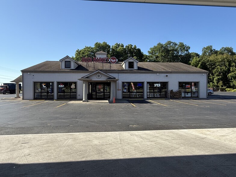 Primary Photo Of 7283 W Henrietta Rd, Rush Auto Dealership For Lease