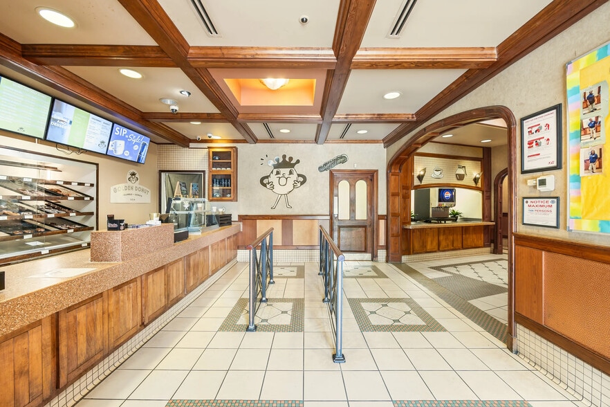 More Photos Of 2033 Wynnton Rd, Columbus Restaurant For Sale