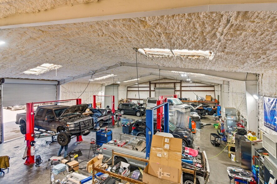 More Photos Of 20820 Fm-2854 Rd, Montgomery Auto Repair For Sale