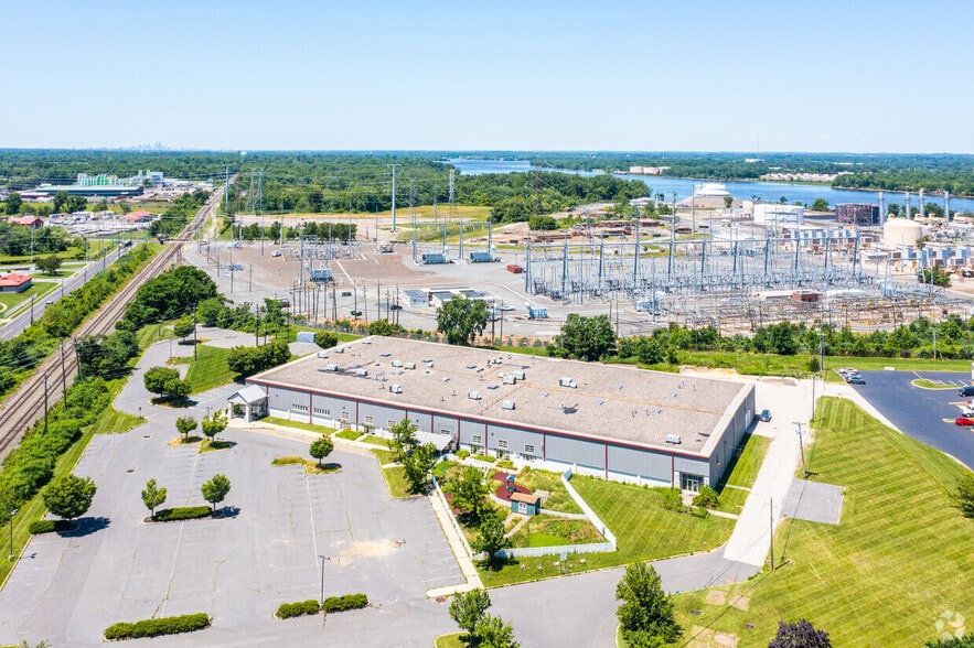 Primary Photo Of 302 Commerce Square Blvd, Burlington Land For Lease