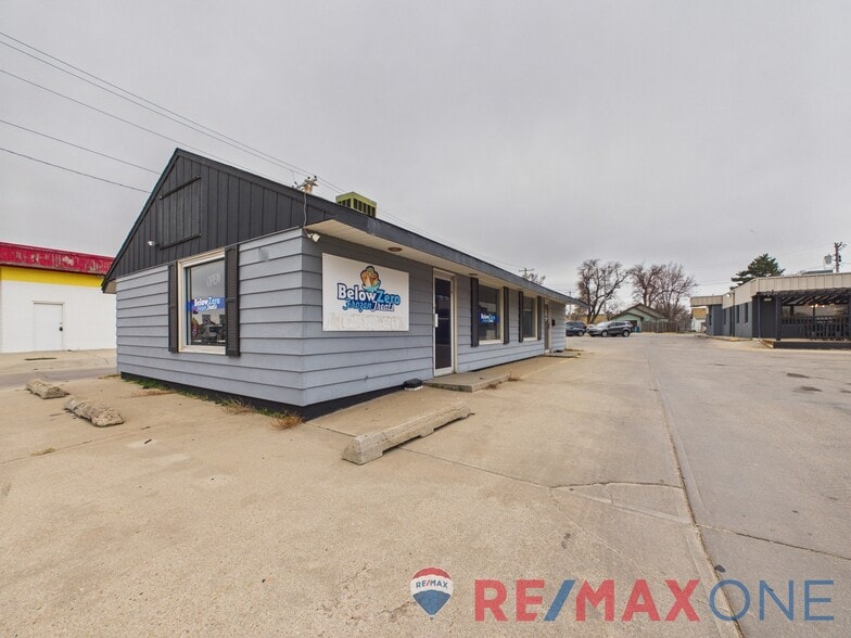 More Photos Of 108 W Kansas Ave, Garden City Office For Sale