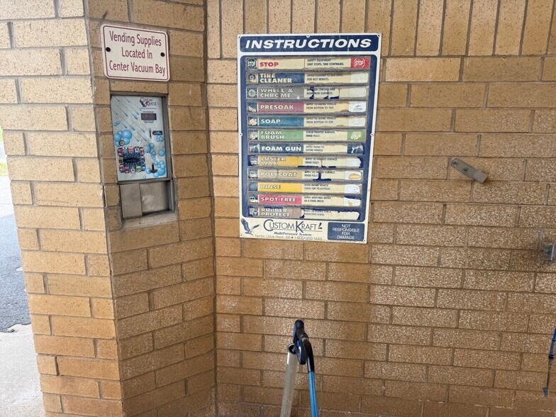 More Photos Of 604 N Main St, Stuttgart Carwash For Sale