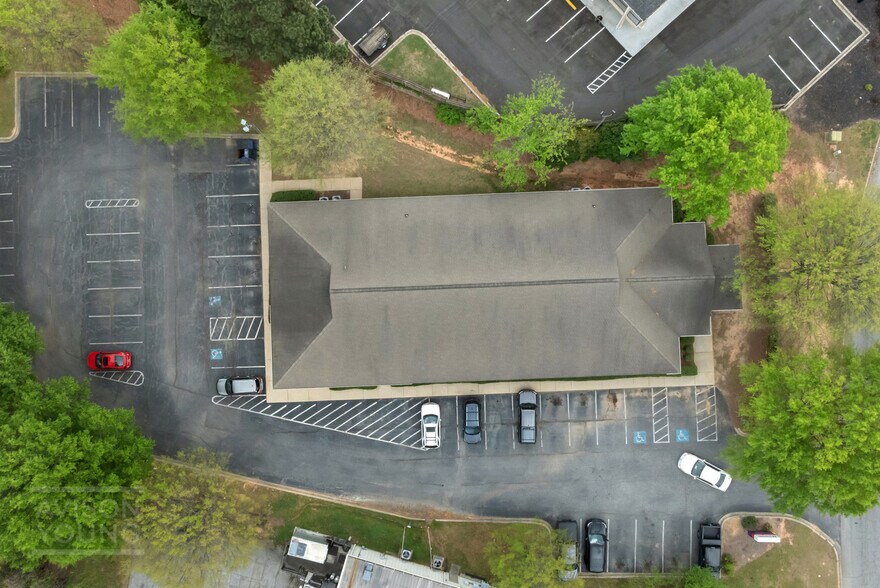 More Photos Of 35 Ray E Talley Ct, Simpsonville Medical For Sale