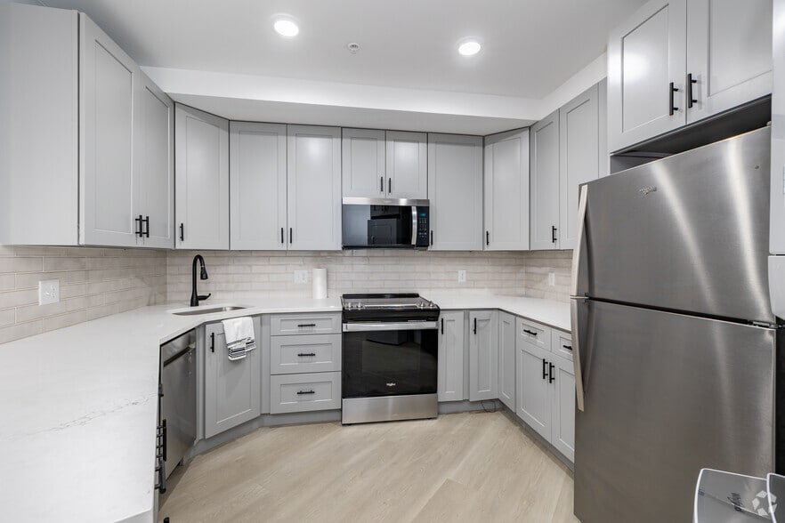 More Photos Of 101 Gregory St, Central City Apartments For Sale
